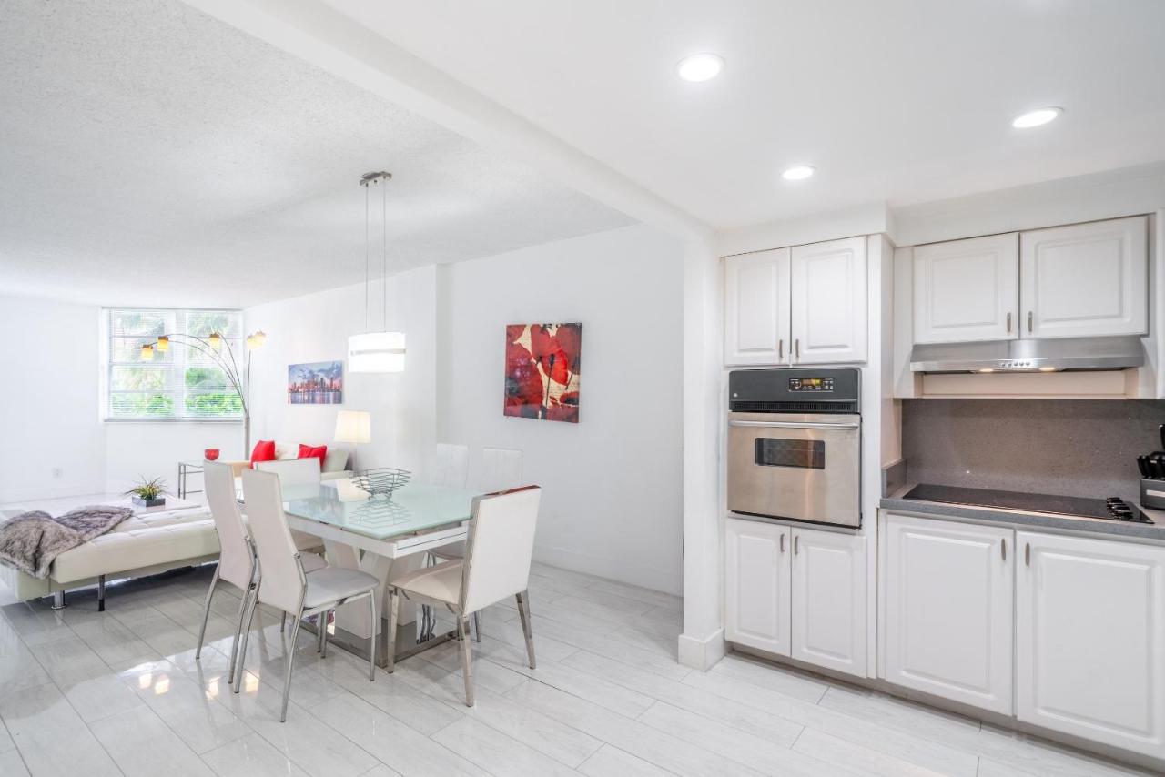 Luxury Miami Condos Маямі-Біч Екстер'єр фото