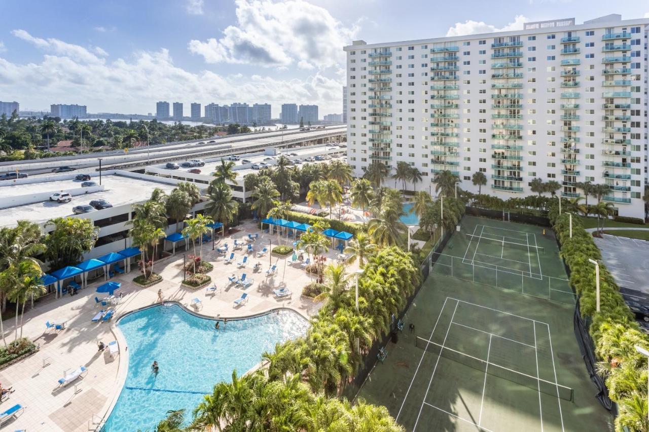 Luxury Miami Condos Маямі-Біч Екстер'єр фото